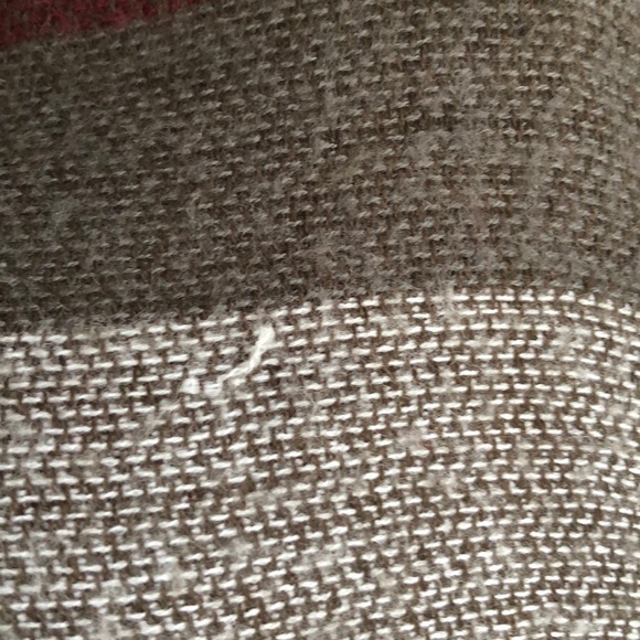 Acrylic Blanket Wrap Shawl Light Throw 51” Square - Picture 8 of 10